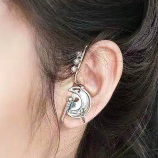 moon face earcuffs silver
