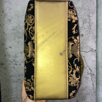 arabesque embroidered handbag black gold
