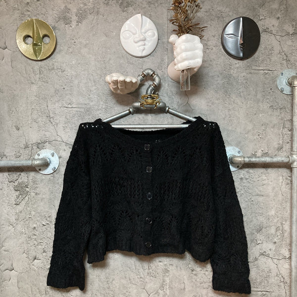 cropped knit cardigan black