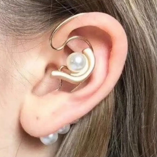 pearl earcuff