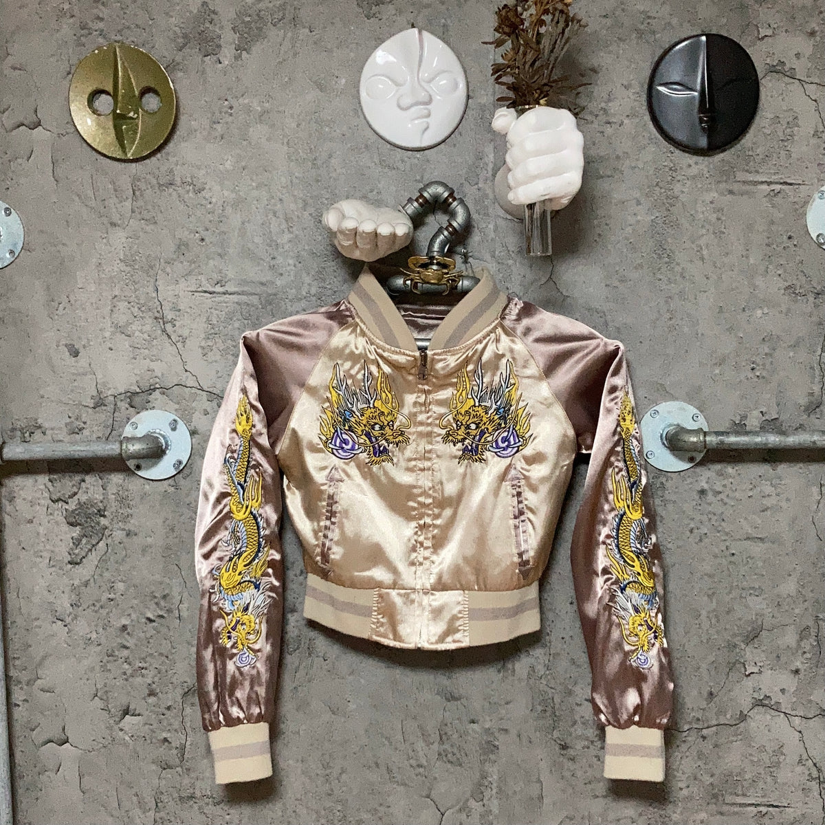 reversible embroidered satin jacket – 雑居ビル