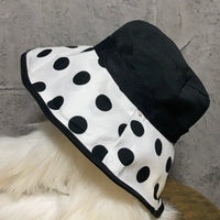 dot pattern reversible bucket hat