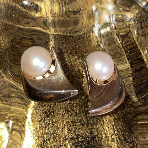 pearl earrings gold