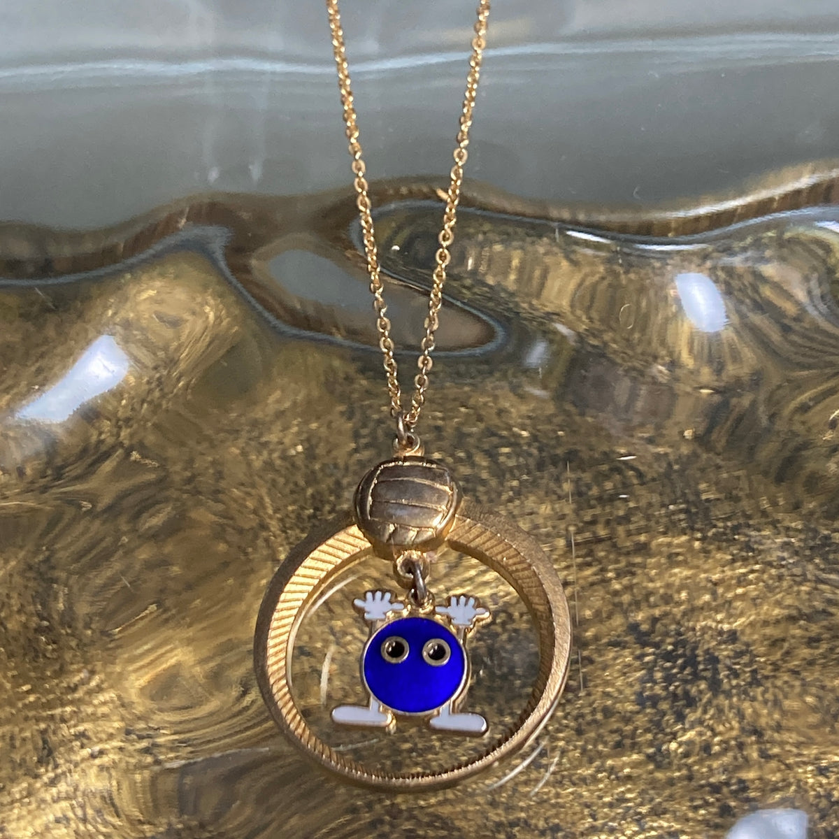 world cup '77 necklace vabo-chan – 雑居ビル